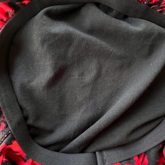 TYR Womens 34 Emulsion Diamondfit Swimsuit Fitted Red Black Lined Racerback - Picture 8 of 10